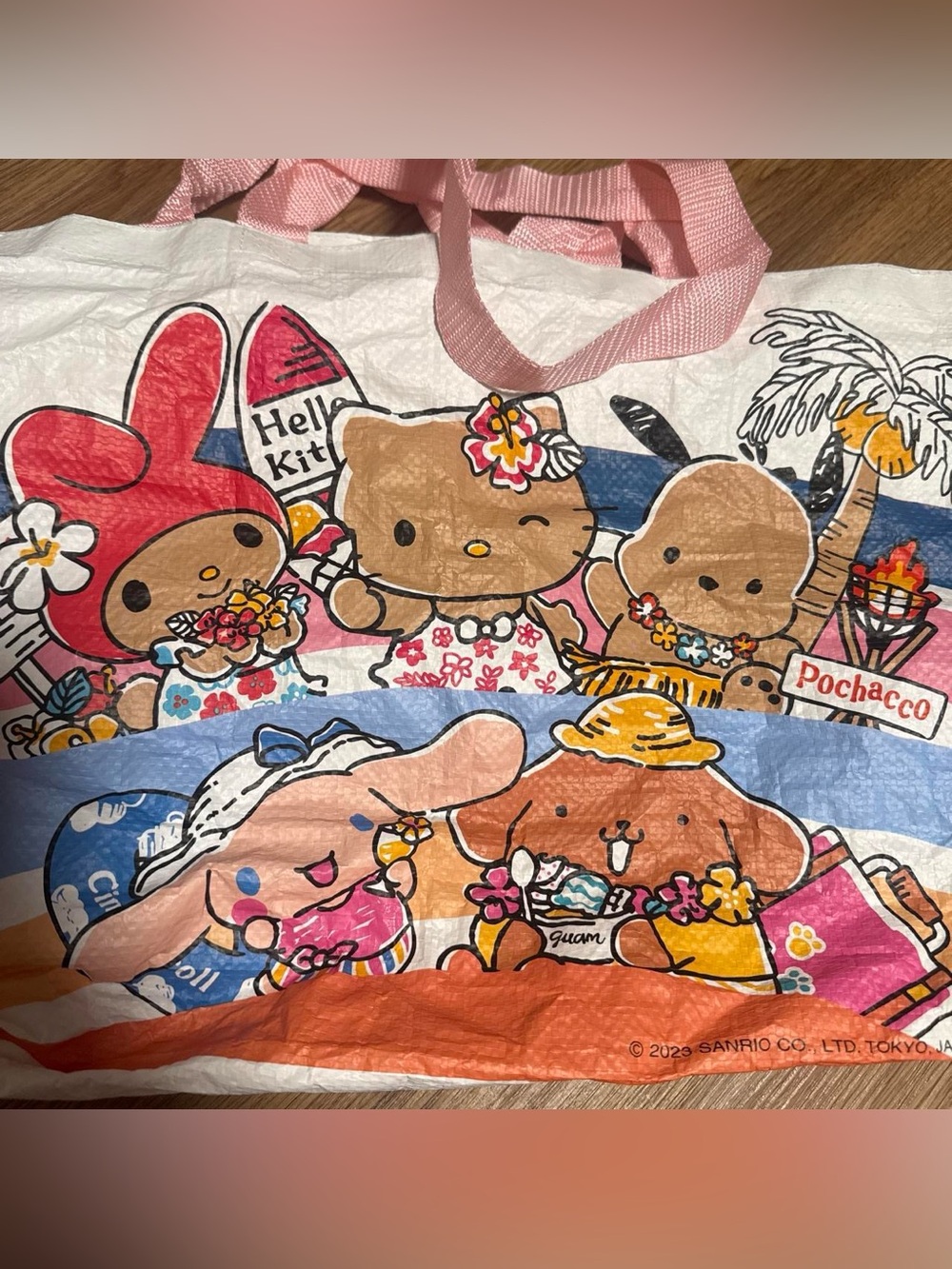Sanrio tan beach Characters beach tote - Picture 2 of 7